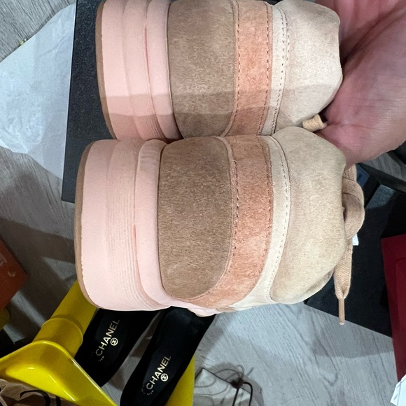 Used AUTHENTIC Chanel pink sneakers in size 40 - Picture 5 of 11